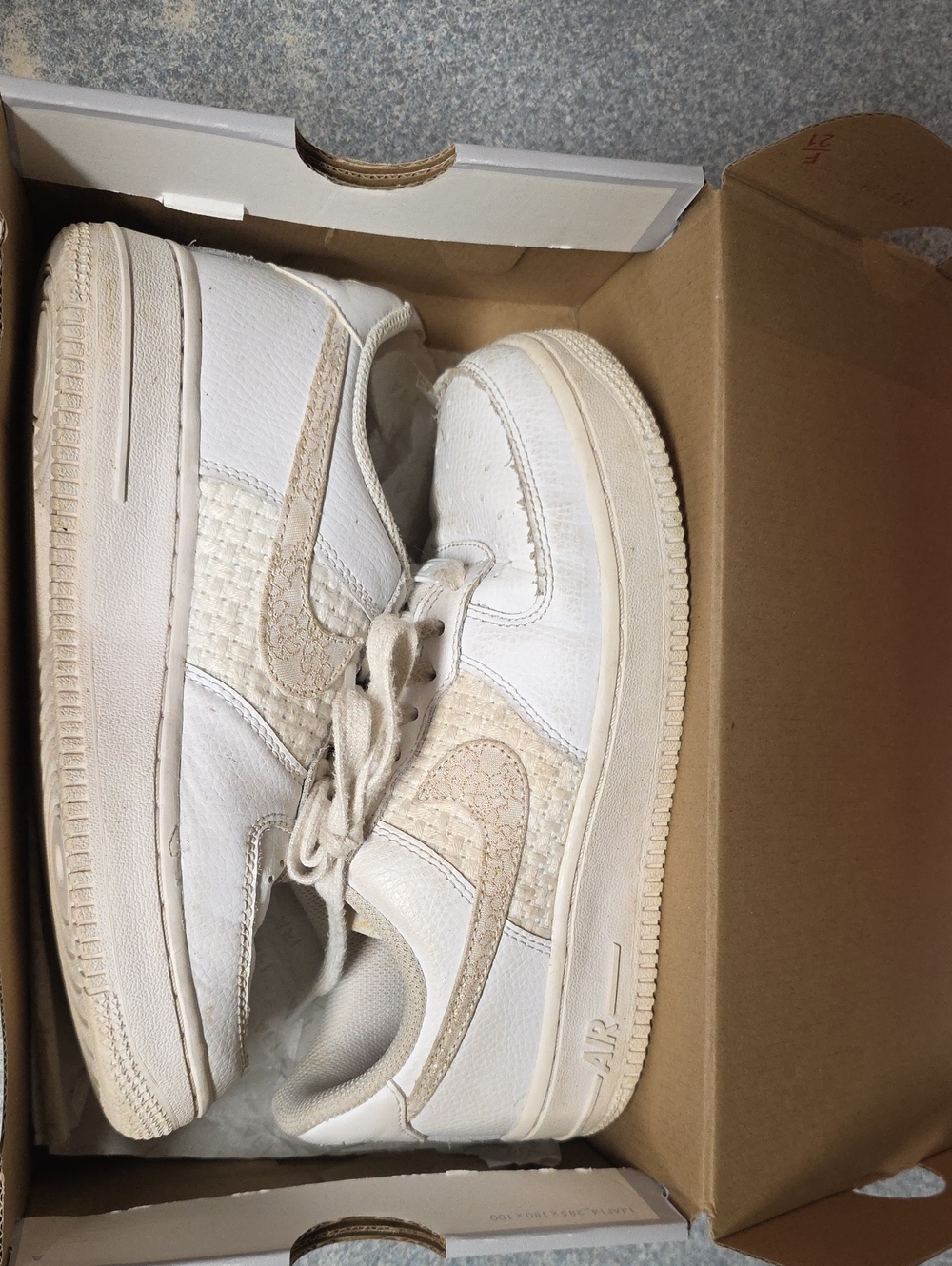 Nike Cream and White Low-Top Sneakers